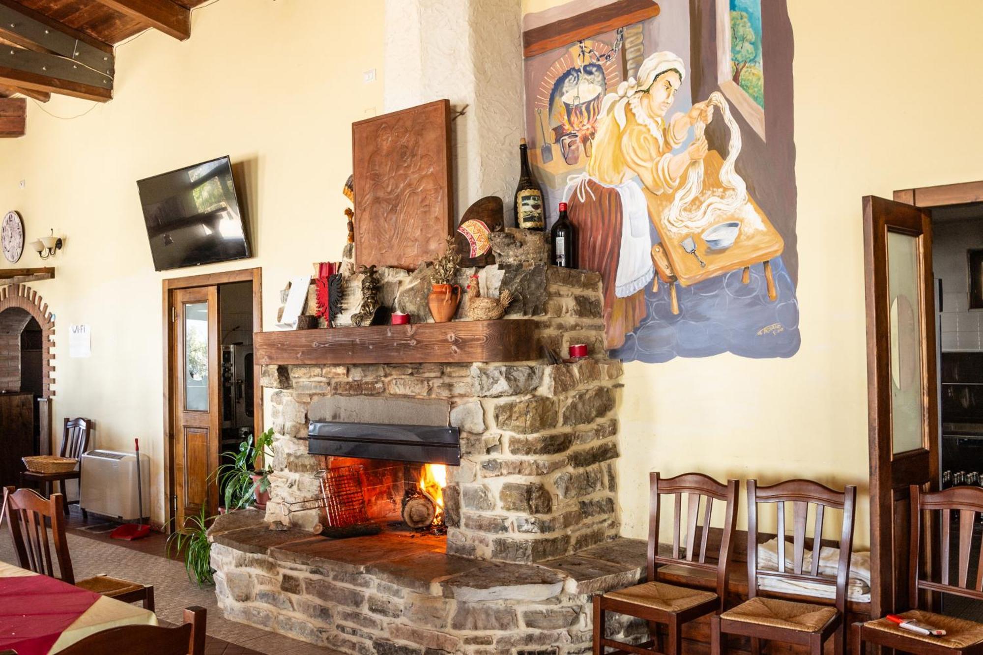 Agriturismo Pinelli Plataci Exteriér fotografie
